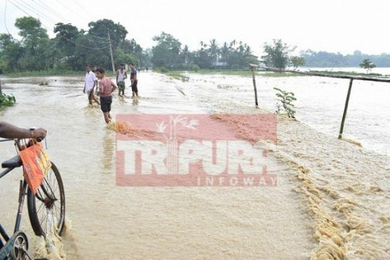Tension at Baldakhal after Saturday night's rain Tension at Baldakhal after Saturday night's rain